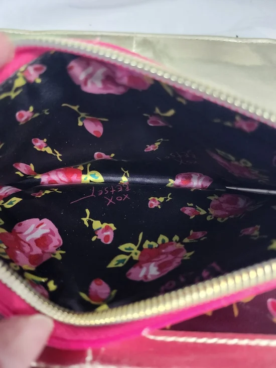 Betsey Johnson Black Floral Zip Wallet with Pink Heart Pin - Picture 10 of 12